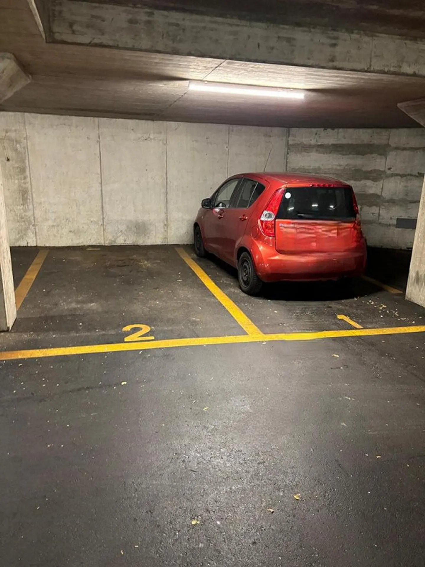 EH-Parkplatz in Döttingen zu vermieten - Photo 2 of 2