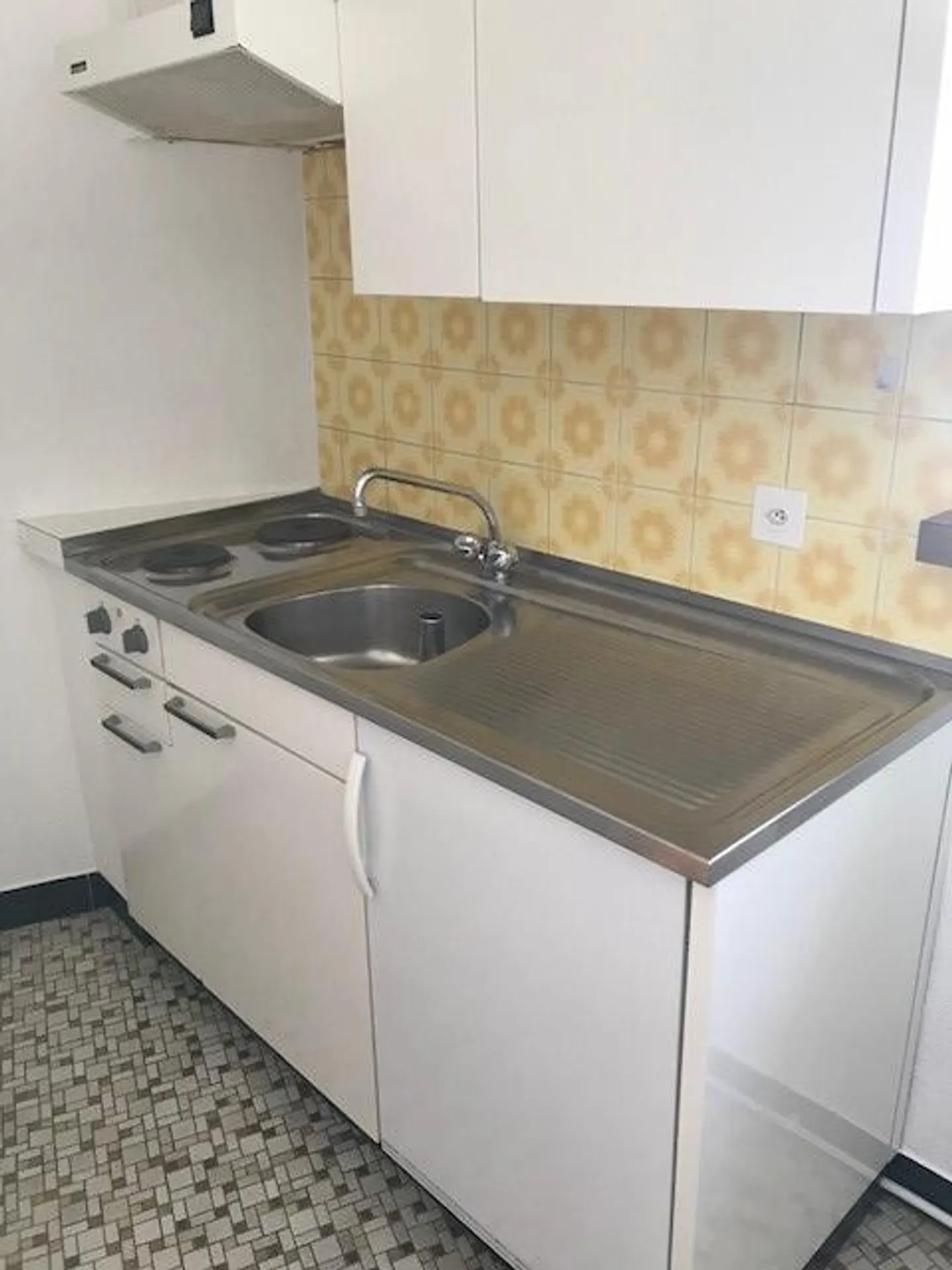 Appartement 1 pièce au cœur de la vieille ville (1203) - Photo 3 sur 5