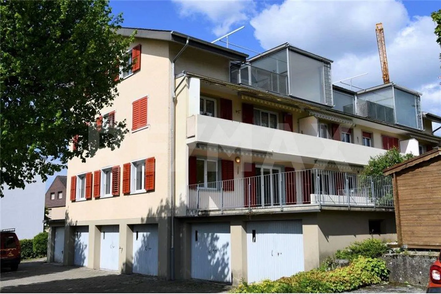 Maison multifamiliale avec 8 appartements et bon rendement - Photo 1 sur 11