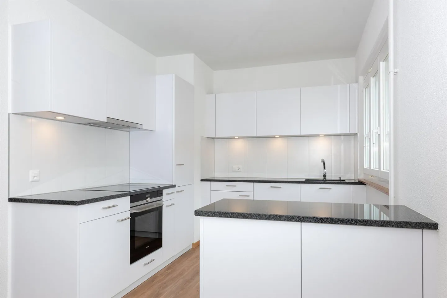 Your apartment in Neuchâtel - Photo 4 of 6