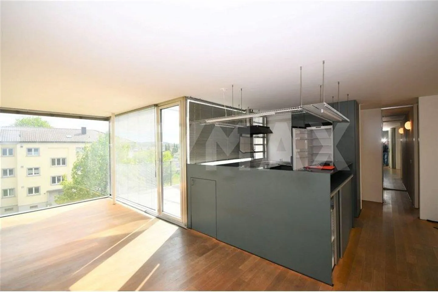 Maison multifamiliale avec 8 appartements et bon rendement - Photo 4 sur 11