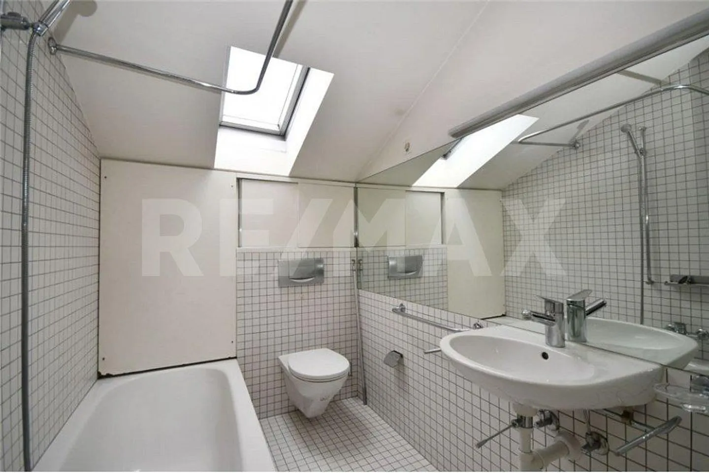 Maison multifamiliale avec 8 appartements et bon rendement - Photo 9 sur 11