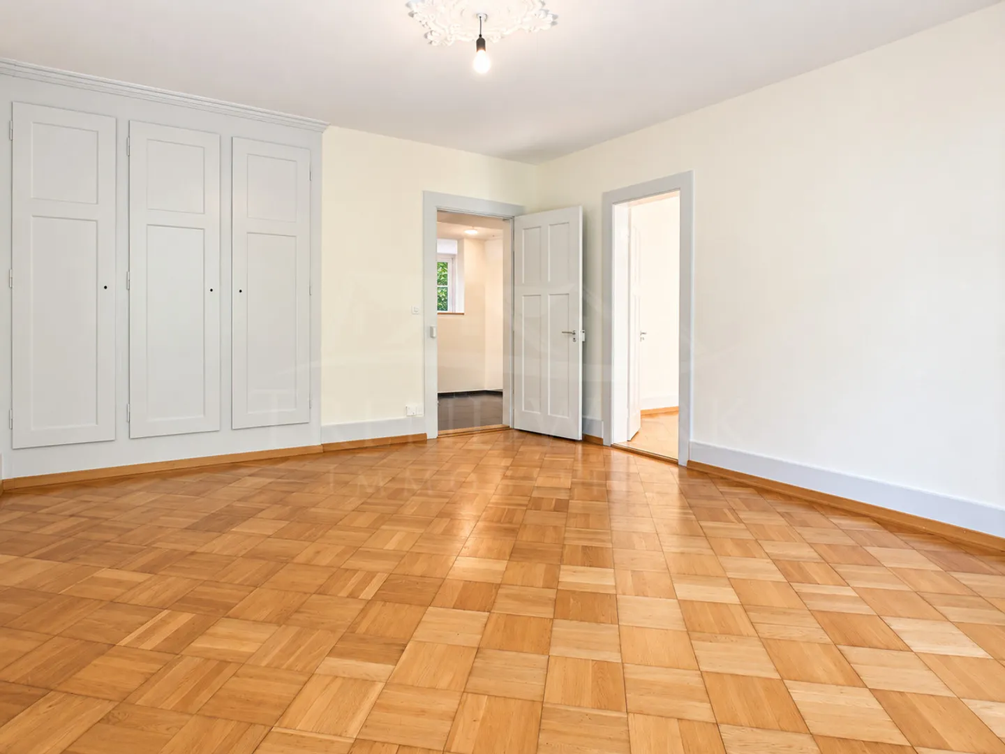 Freshly renovated 3-room garden apartment for rent in Bern - Photo 4 of 14