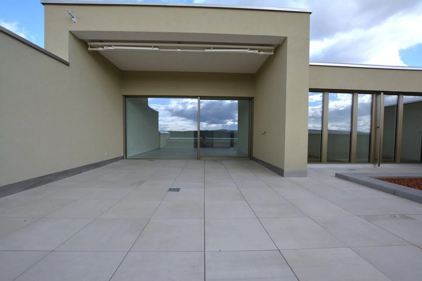 Terrassenwohnung mit atemberaubender Aussicht - Foto 1 von 10