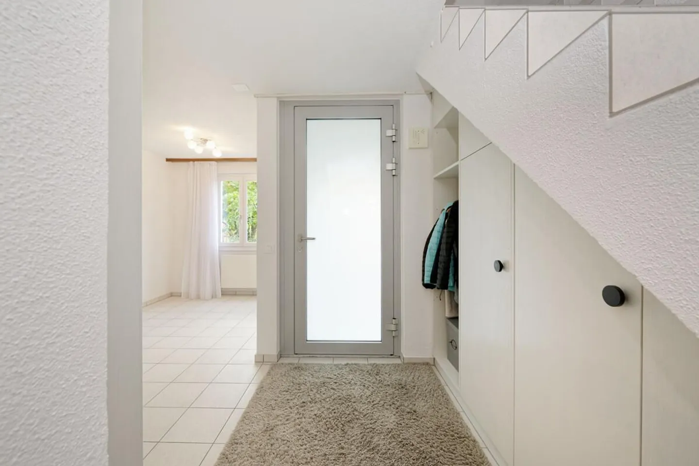 Schindellegi: affascinante casa a schiera con giardino e vista lago - Foto 4 di 5