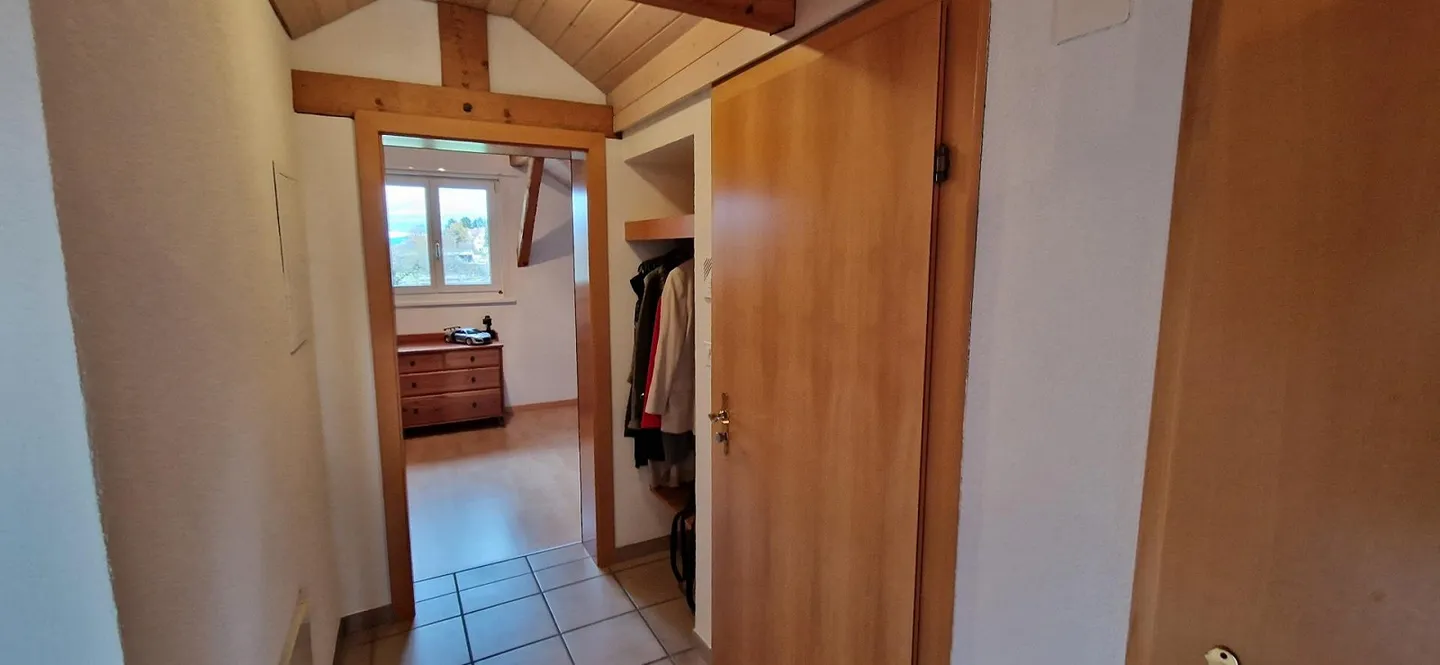 Charmante appartement sous les combles de 3 pièces avec un caractère de bien-être - Photo 8 sur 10