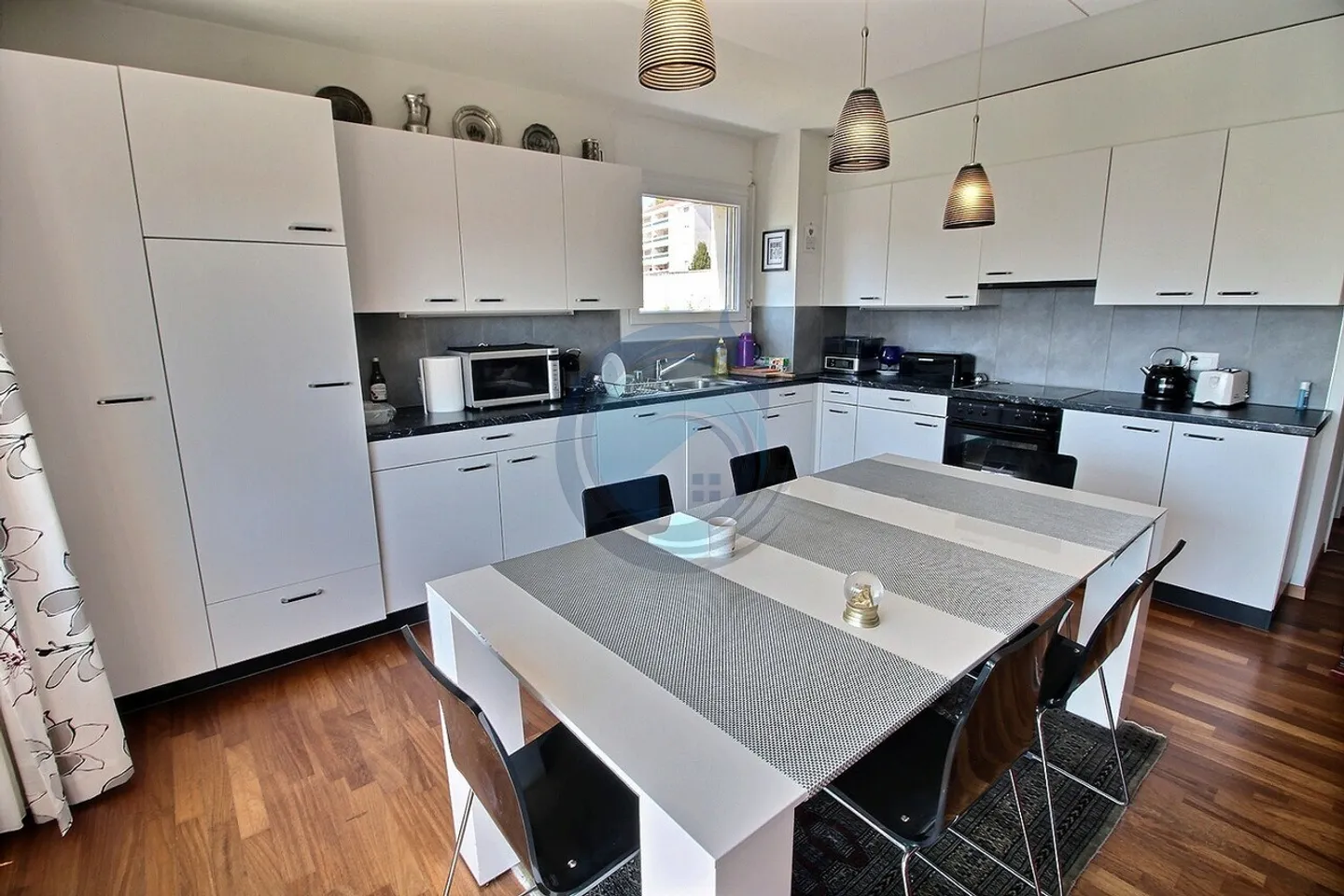 Appartamento Moderno con Vista Lago - Foto 8 di 14