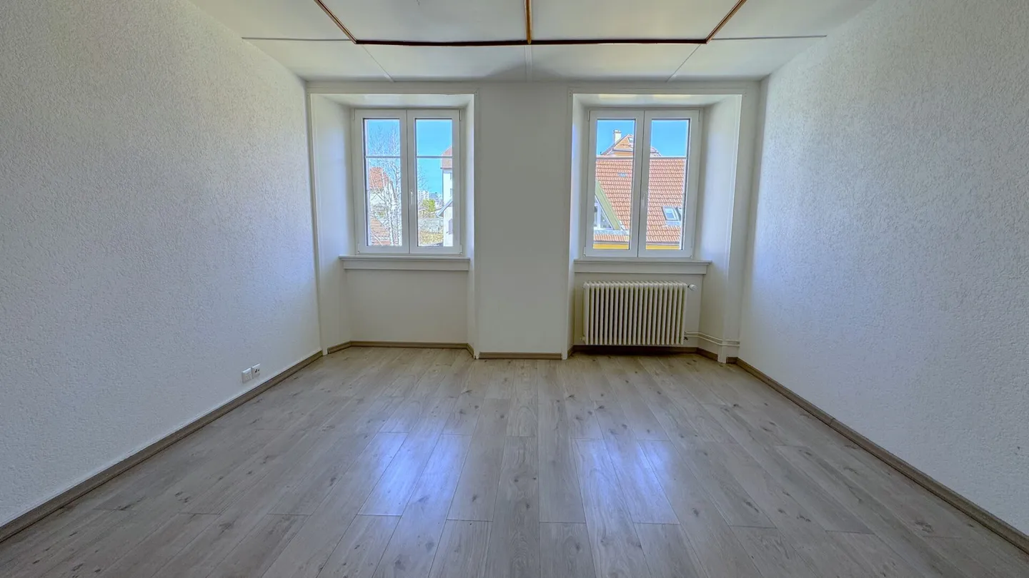 Appartement 4.5 moderne rénové à louer ! - Photo 2 sur 9