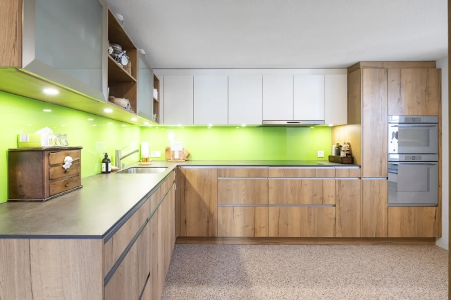 Space miracle with garden and diverse possibilities - Photo 5 of 14