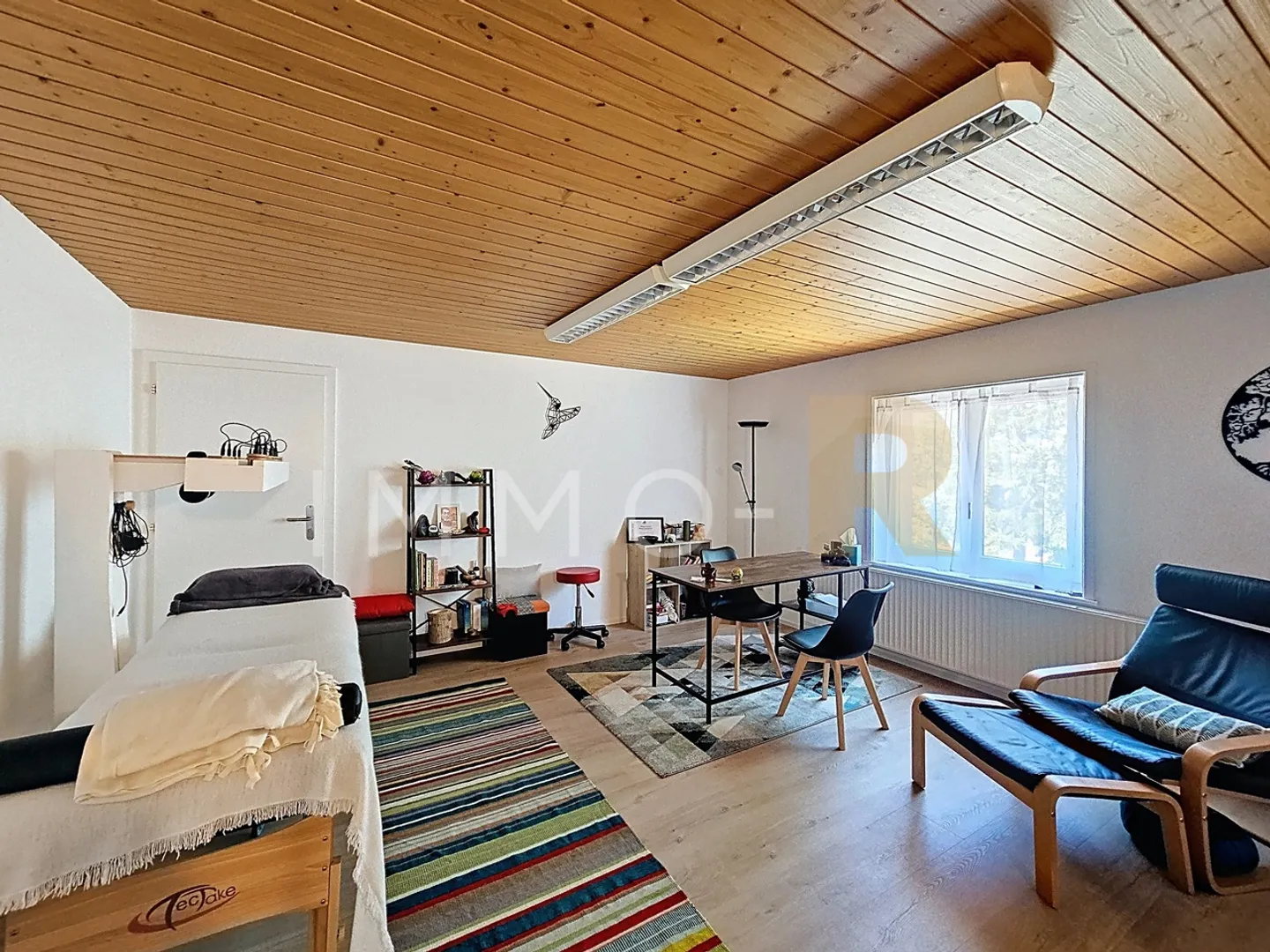 Mischgenutztes Gebäude im Zentrum von Semsales - Foto 6 von 13