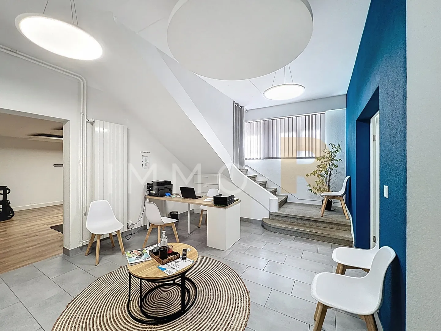 Mischgenutztes Gebäude im Zentrum von Semsales - Foto 7 von 13