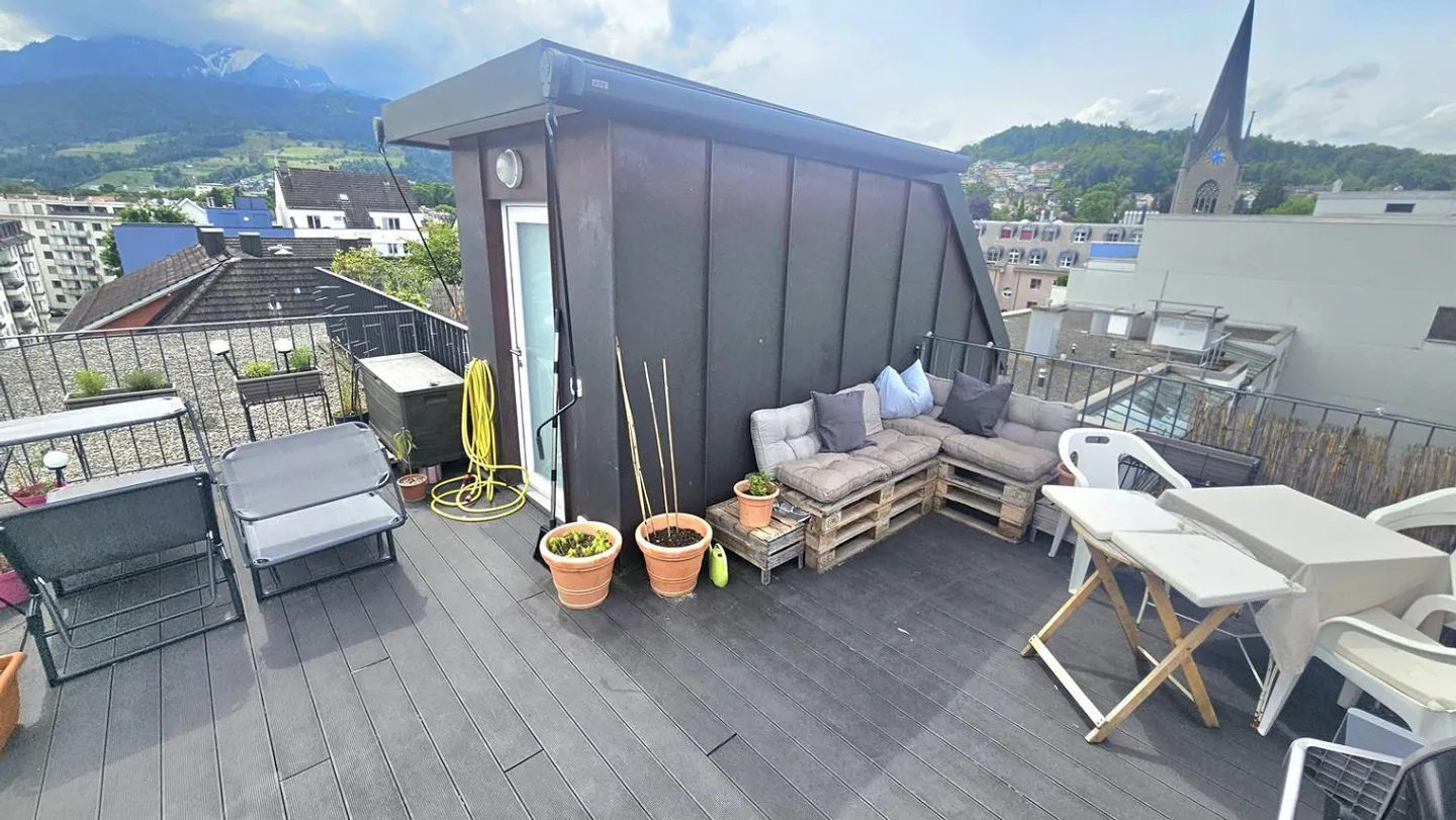 Bijou résidentiel central avec terrasse sur le toit privée et panorama de rêve - Photo 2 sur 13