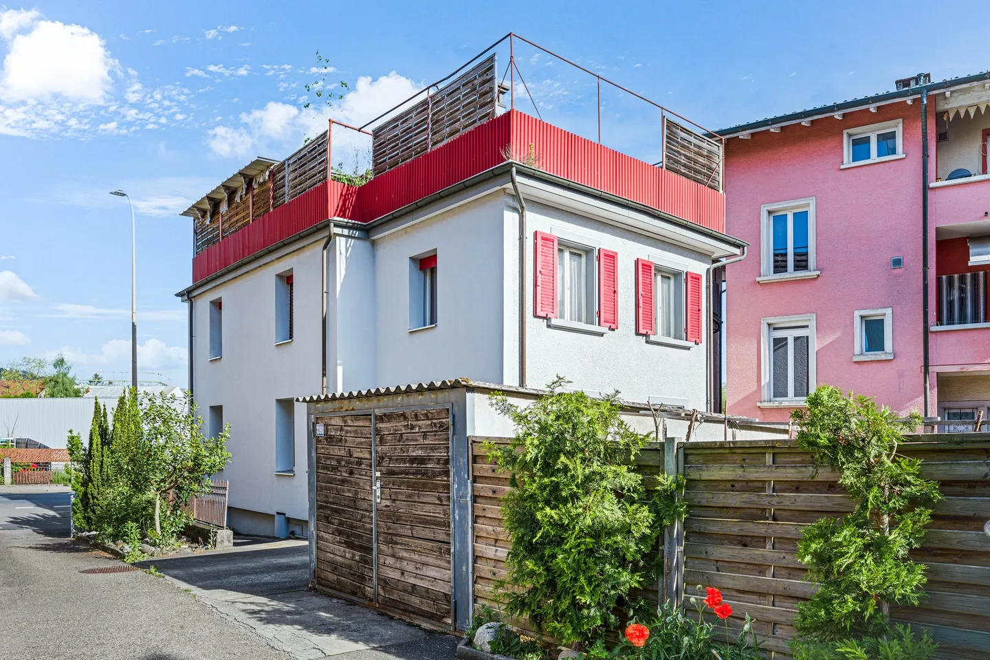 Maison familiale spacieuse avec magasin - Photo 10 sur 10