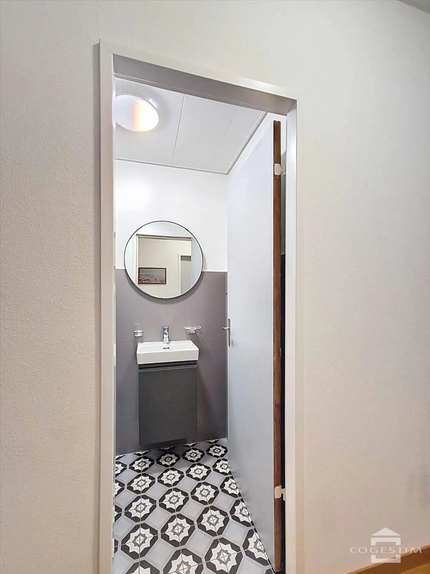 3.5 Room Apartment - Photo 10 of 13