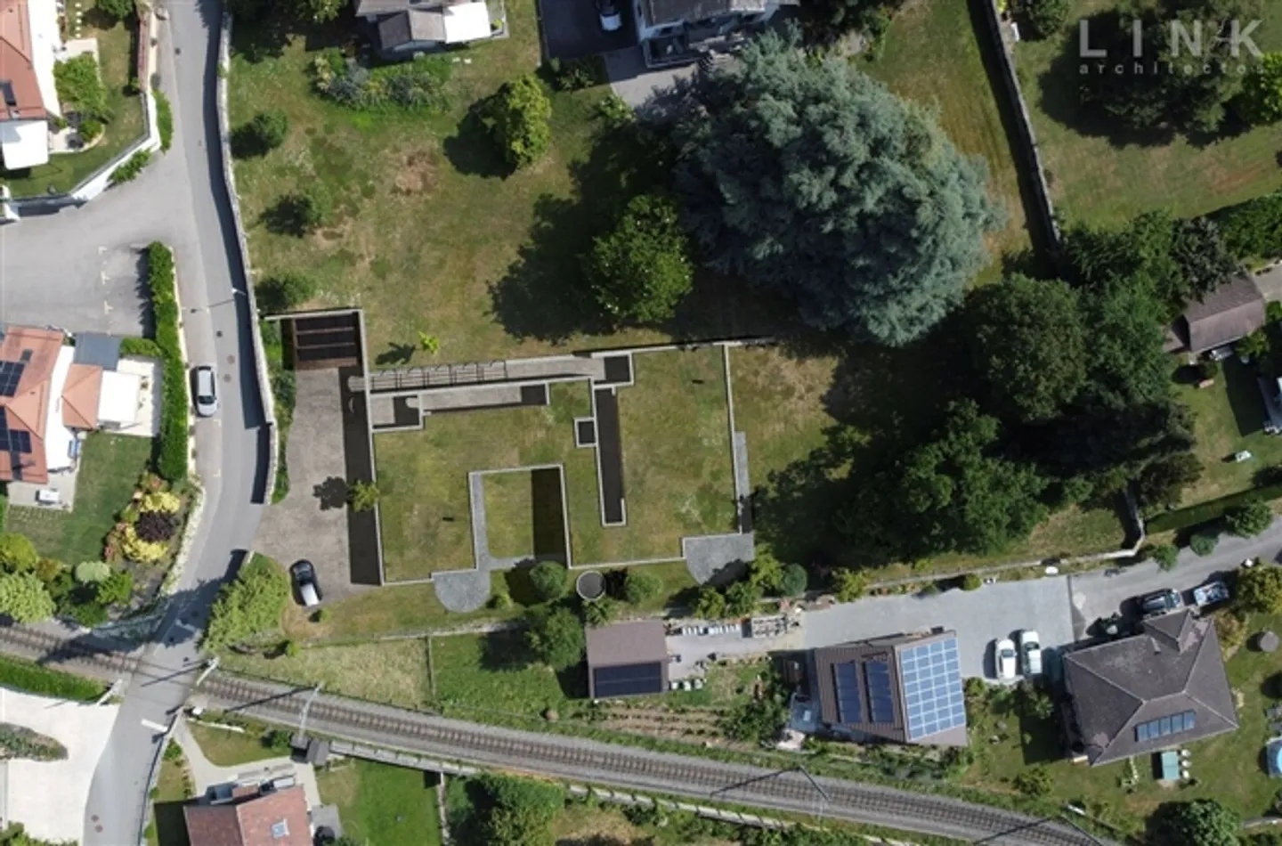 Au pied de la propriété du peintre Rouge, approuvé pour 2 villas - Photo 11 sur 12