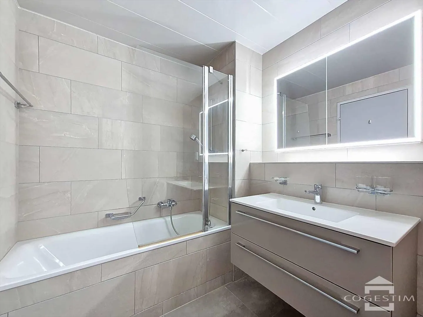 3.5 Room Apartment - Photo 13 of 13