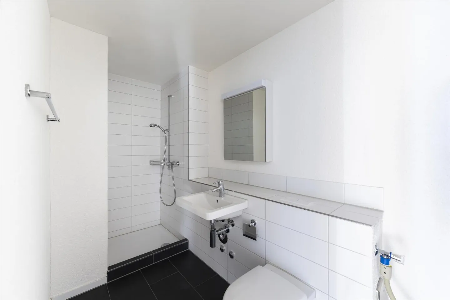 Beautiful apartment in a central location - Photo 5 of 8