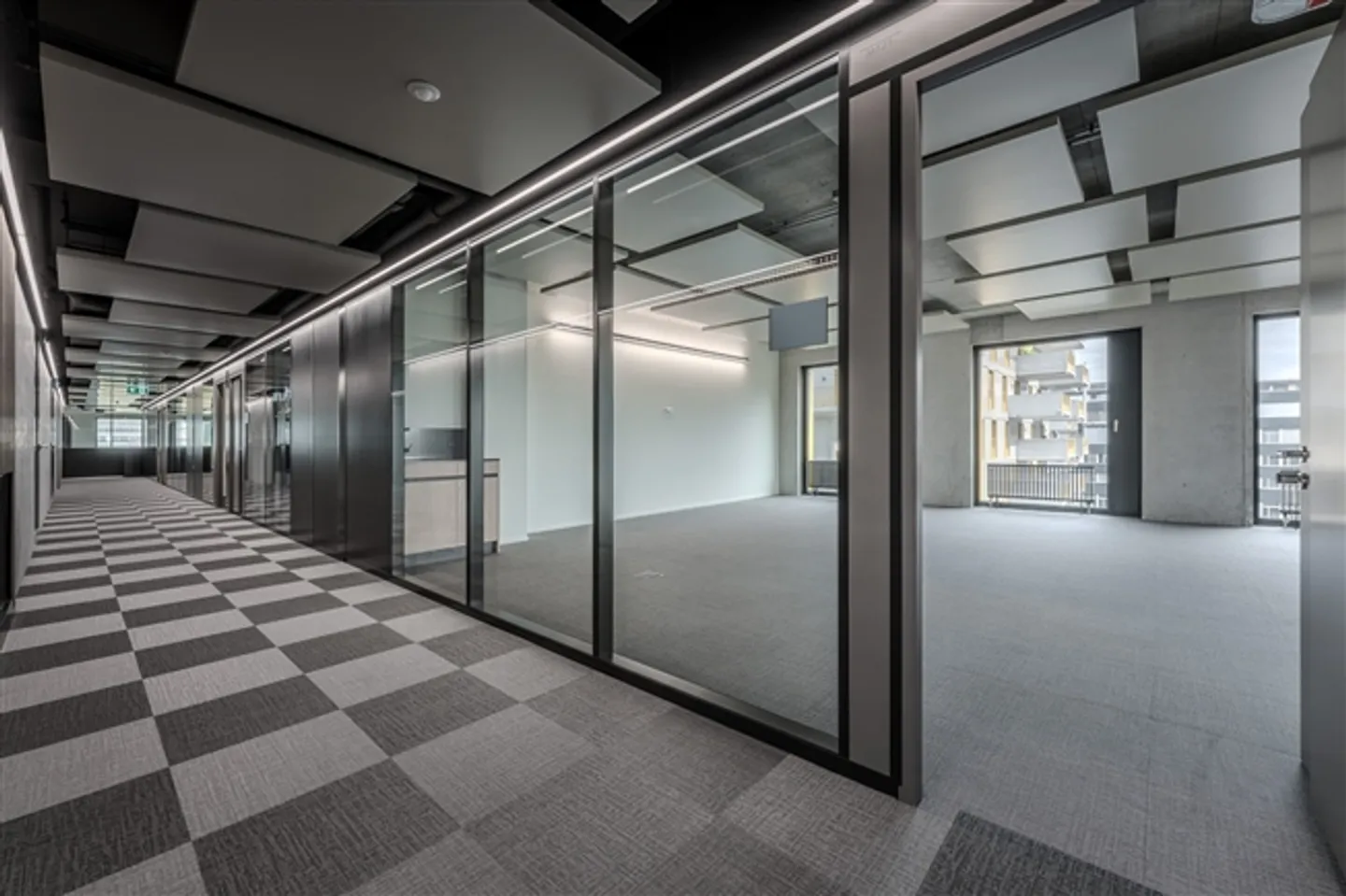 Commerce - Photo 11 of 19