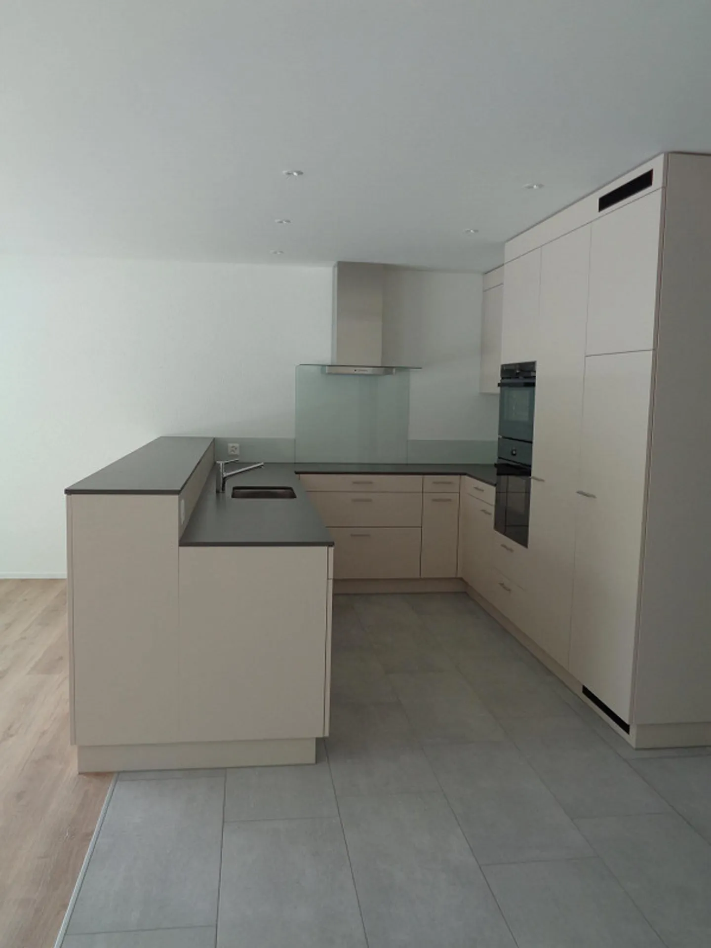 5 1/2-Room Apartment Bötzlingerstrasse 20, 6467 Schattdorf - Photo 3 of 6