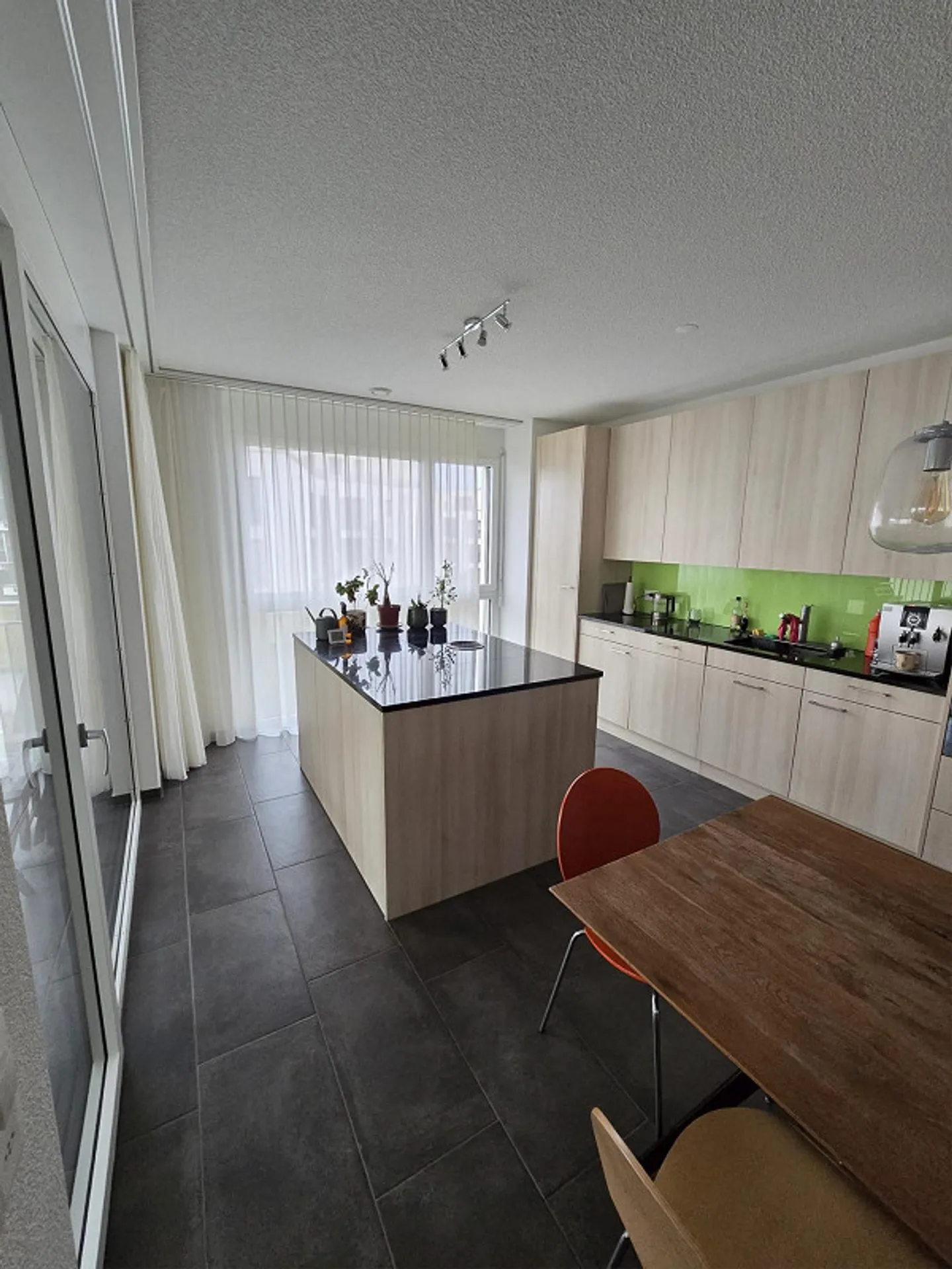 Modern 4.5-room apartment in Niederrohrdorf - Photo 1 of 12