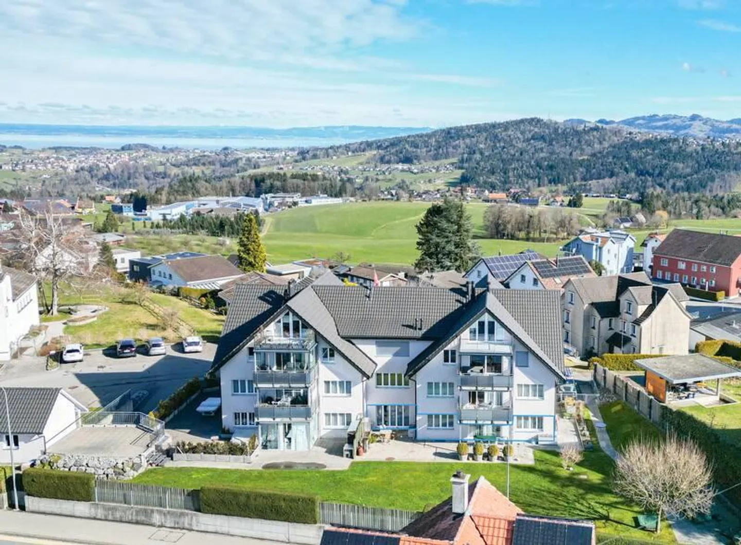 Spacious Living with Terrace and Plenty of Daylight - Photo 2 of 7