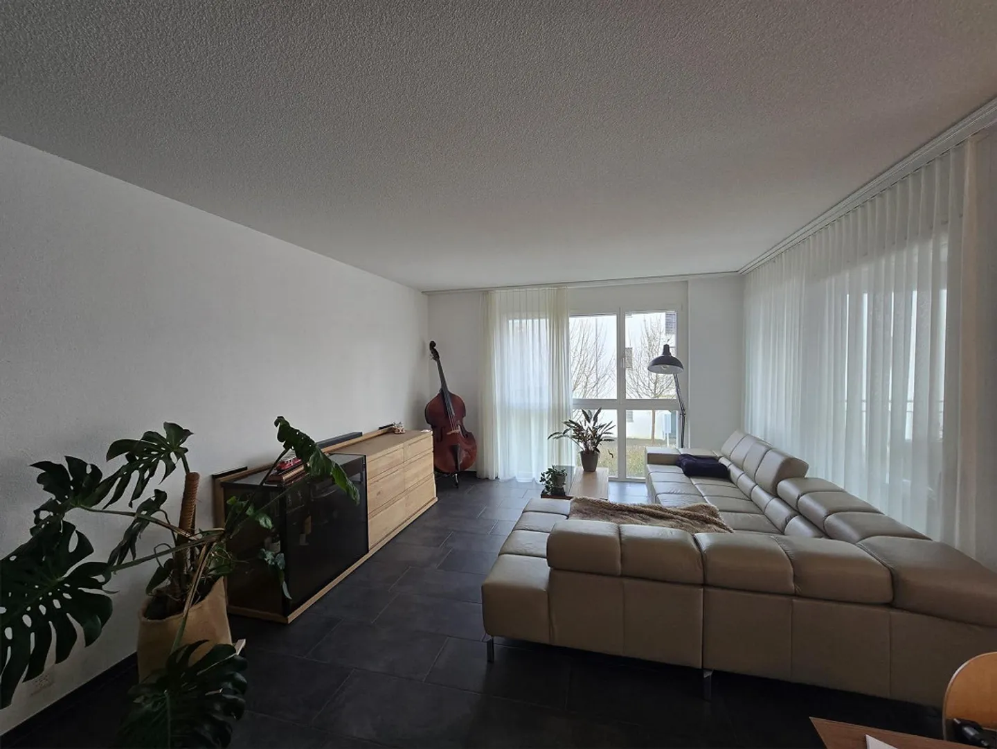 Modern 4.5-room apartment in Niederrohrdorf - Photo 2 of 12