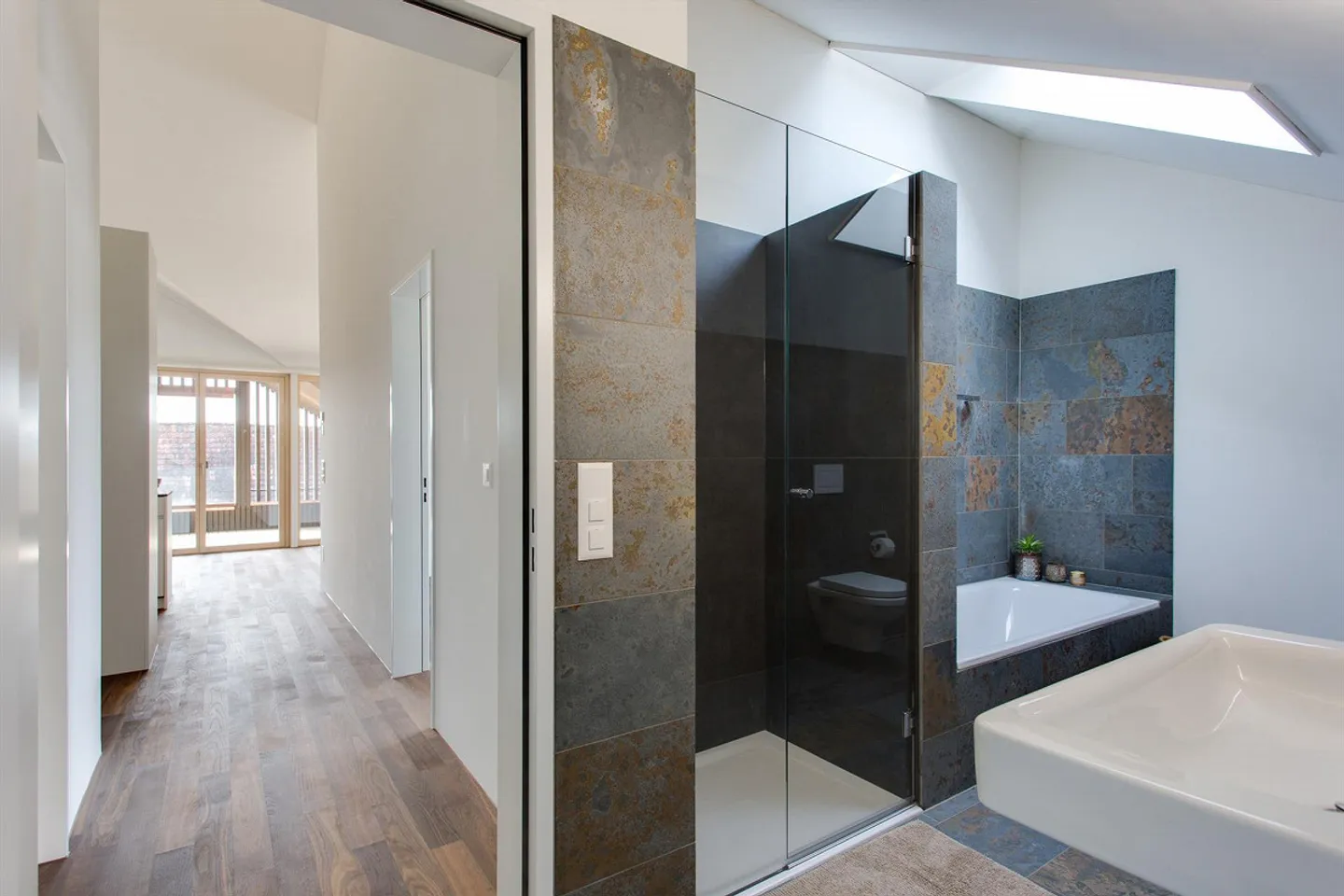 Appartement 3,5 pièces confortable et lumineux à louer à Zuzwil SG. - Photo 7 sur 14