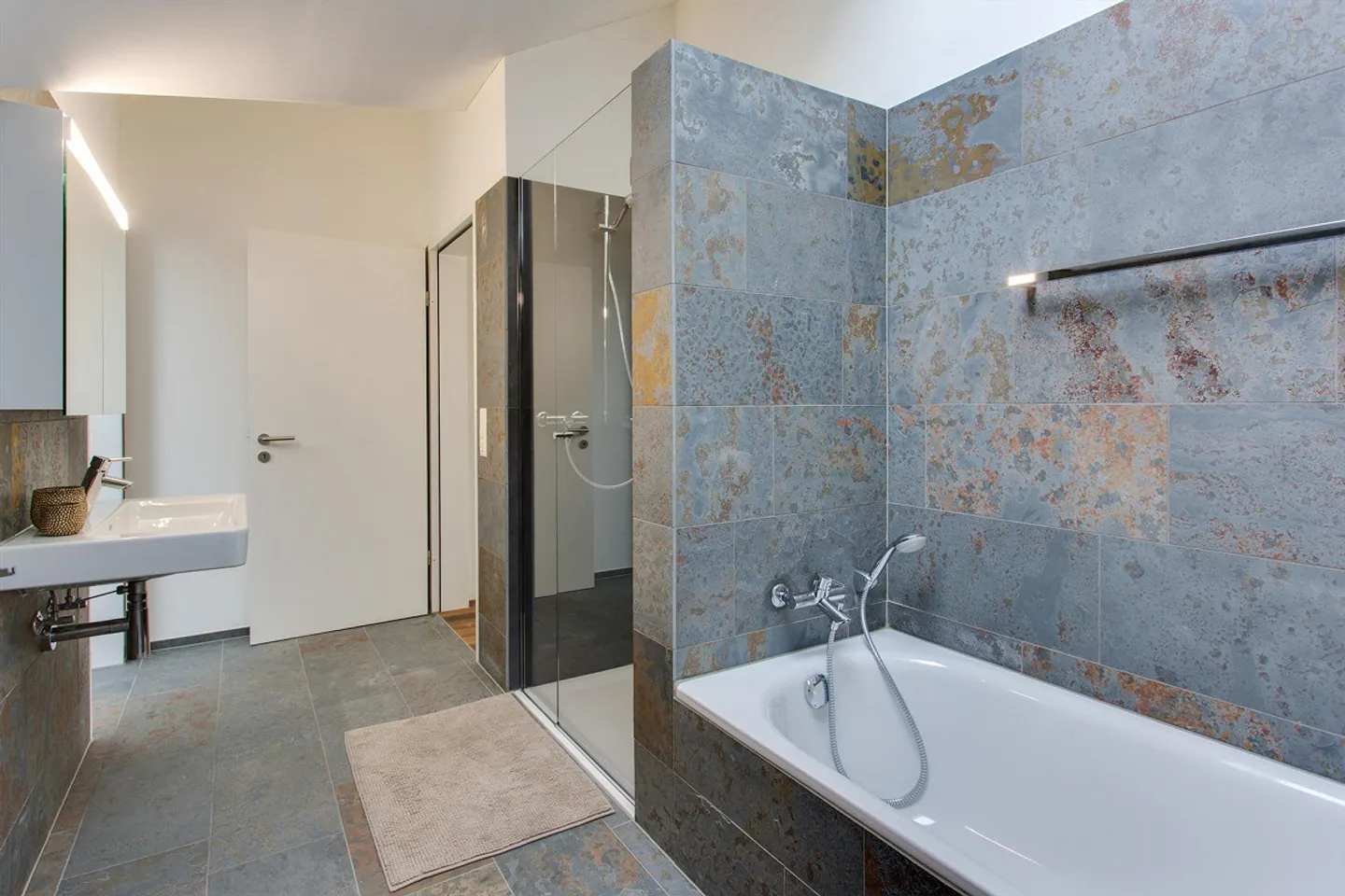 Appartement 3,5 pièces confortable et lumineux à louer à Zuzwil SG. - Photo 8 sur 14