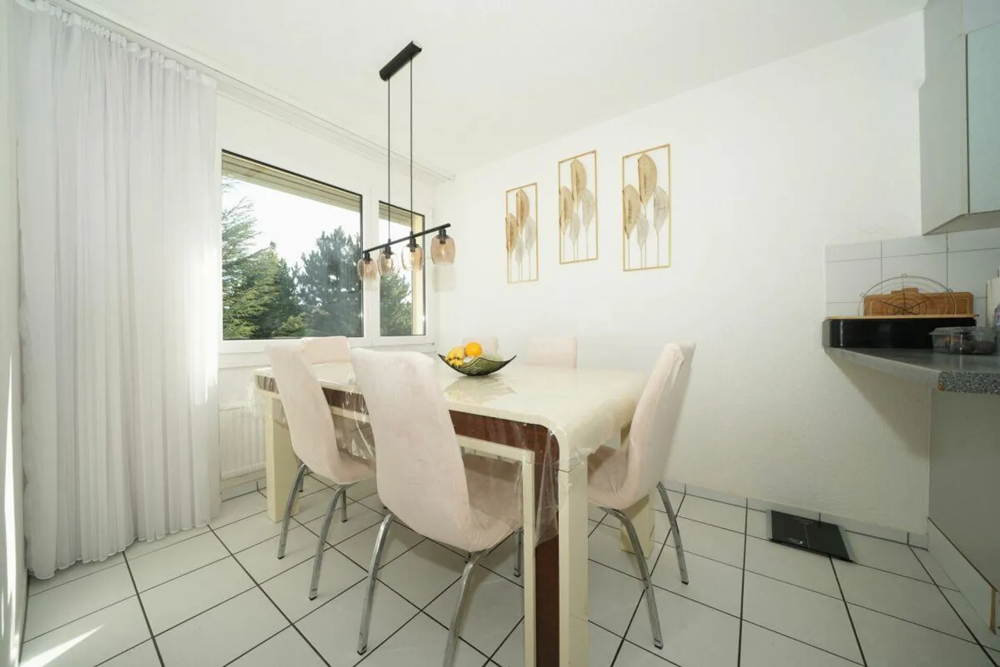 Family-friendly apartment in a central location - Photo 5 of 9