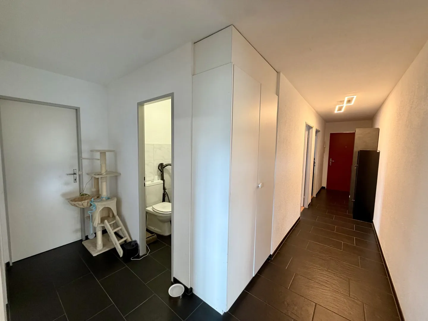 Luminoso appartamento di 4,5 stanze in un quartiere adatto alle famiglie - Foto 11 di 12