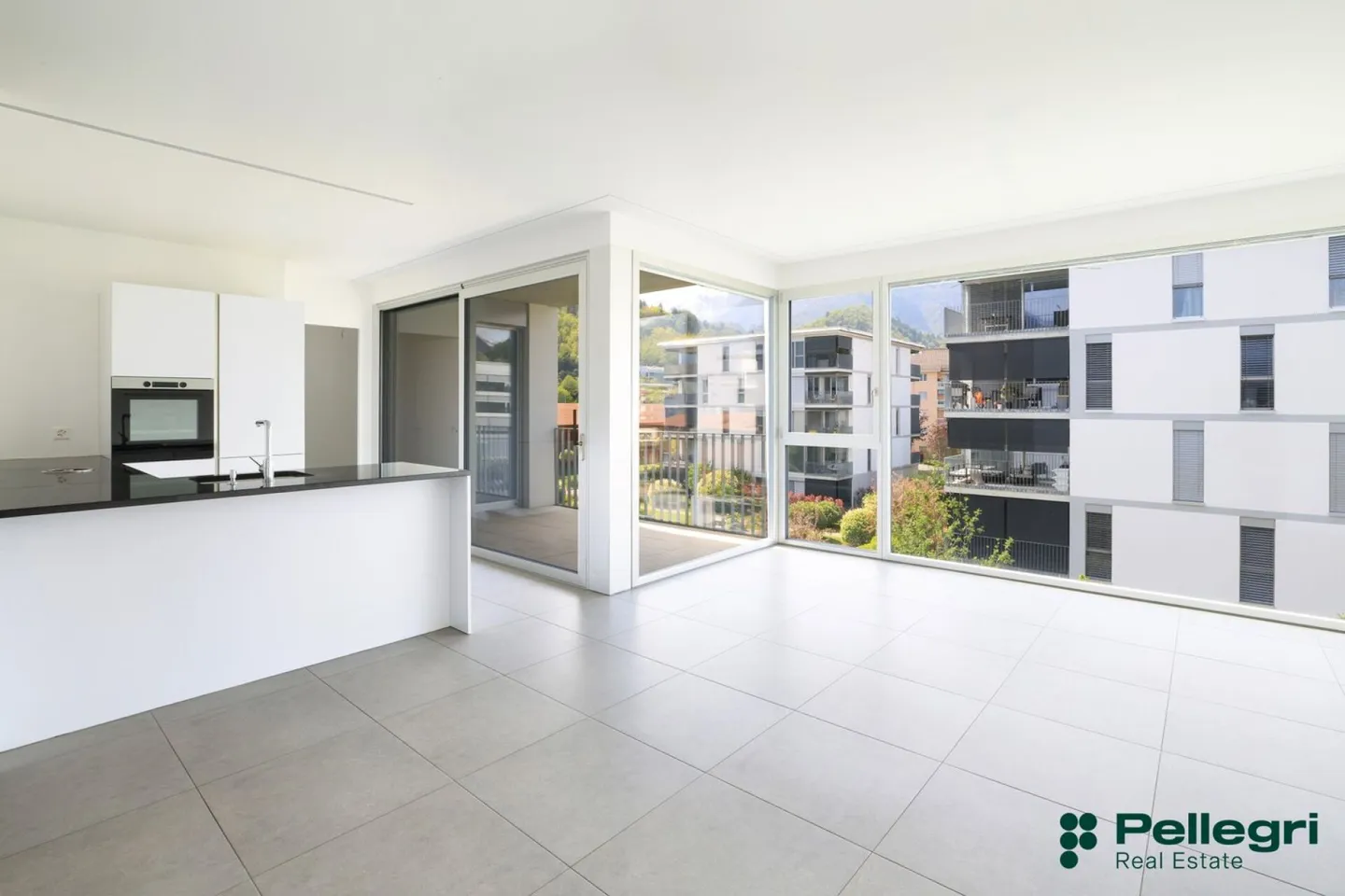 Modern and Central 3.5 Room Apartment - Photo 3 of 7