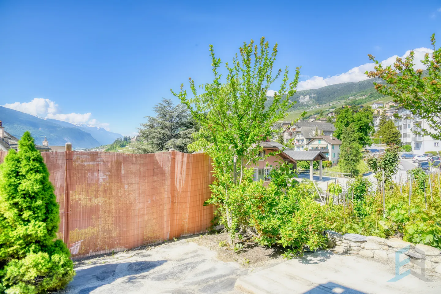 Charming Garden Apartment in Veyras - Photo 12 of 15