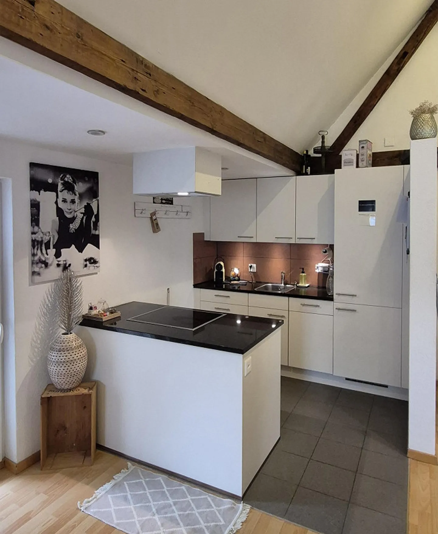 Charmante appartement sous les combles de 3,5 pièces - Photo 1 sur 6