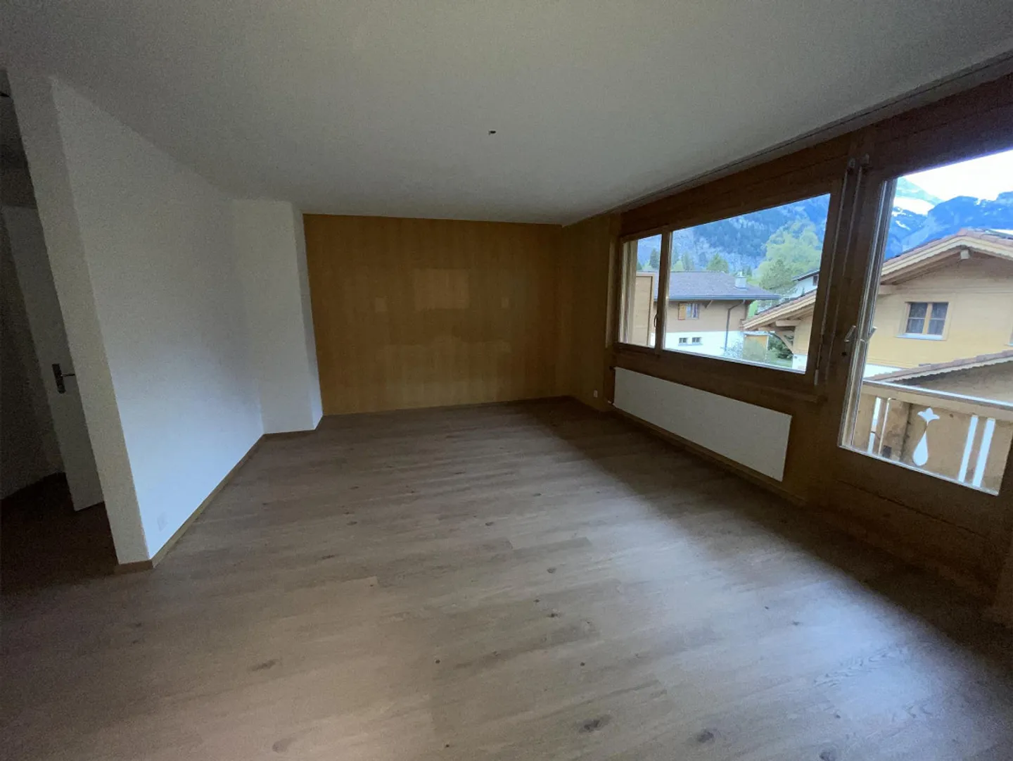 Cozy apartment with balcony and mountain view in Kandersteg - Photo 6 of 7