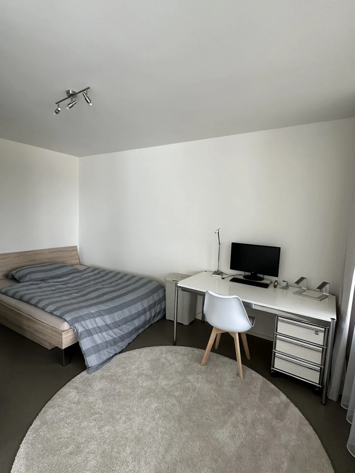 APPARTEMENT 2½ PIÈCES À BASEL - GUNDELDINGEN, MEUBLÉ, TEMPORAIRE - Photo 5 sur 7