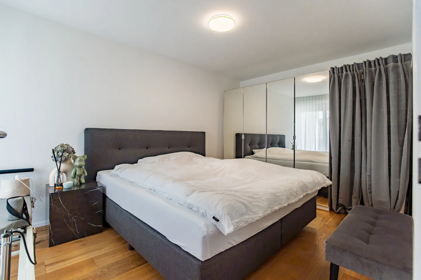 Completely renovated 2.5-room apartment with large balcony - Photo 2 of 9