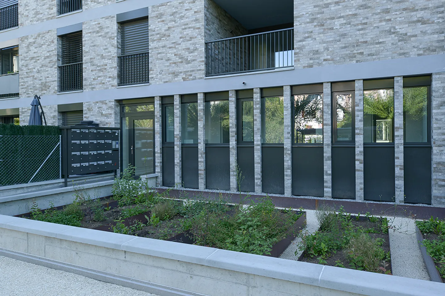 Place souterraine 1 pièce - Photo 2 sur 2