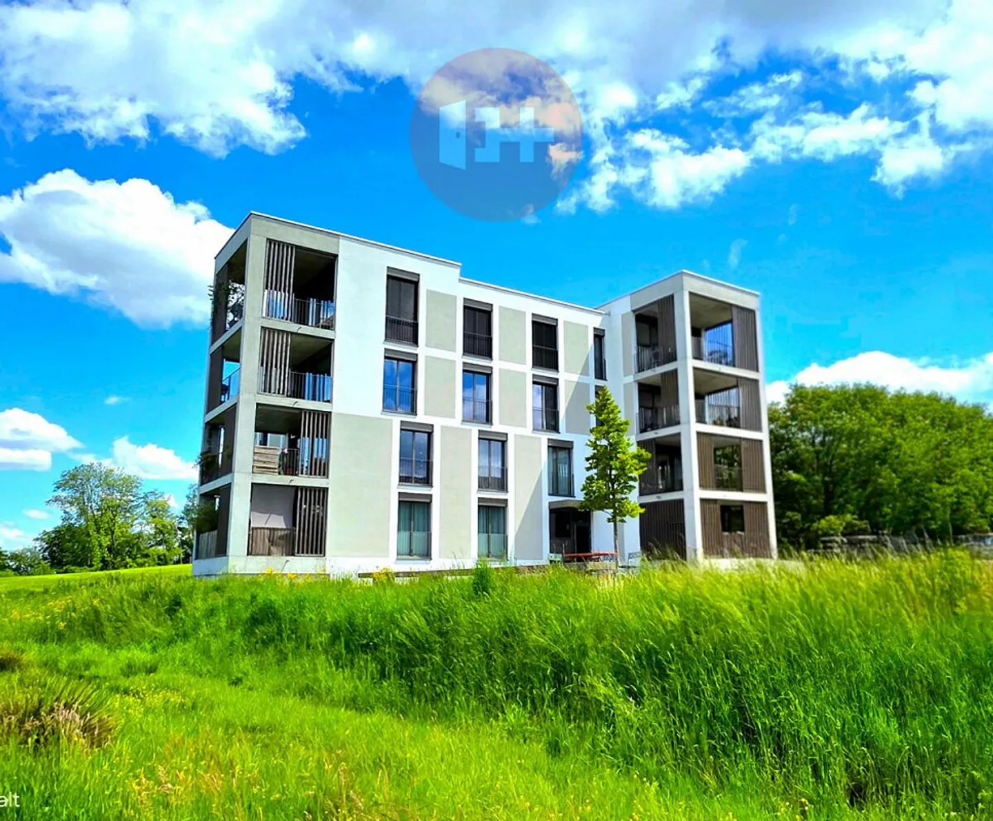 Exklusive 3.5 Zimmer Wohnung - Foto 1 von 10