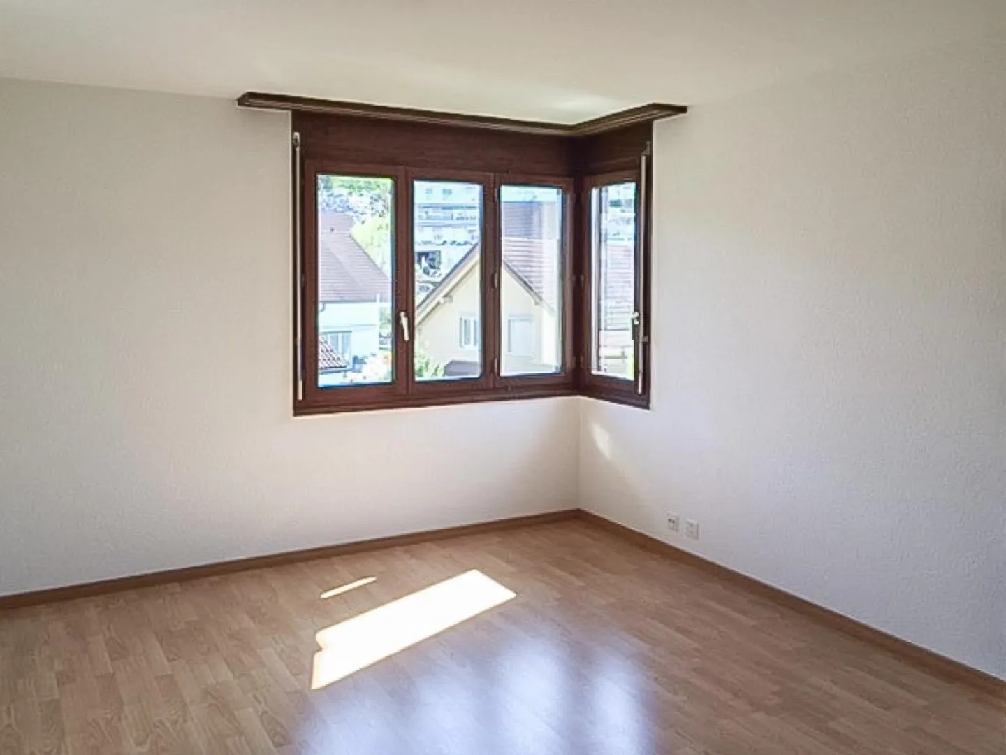 Abordable et au milieu du village ! - Photo 5 sur 7