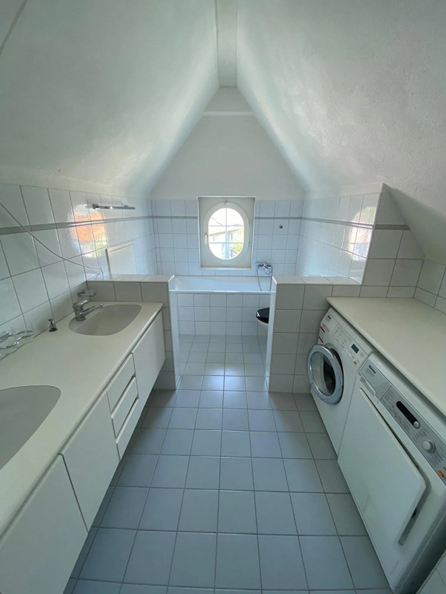 Bella appartamento di 4 stanze a Tahlwil - Foto 8 di 10