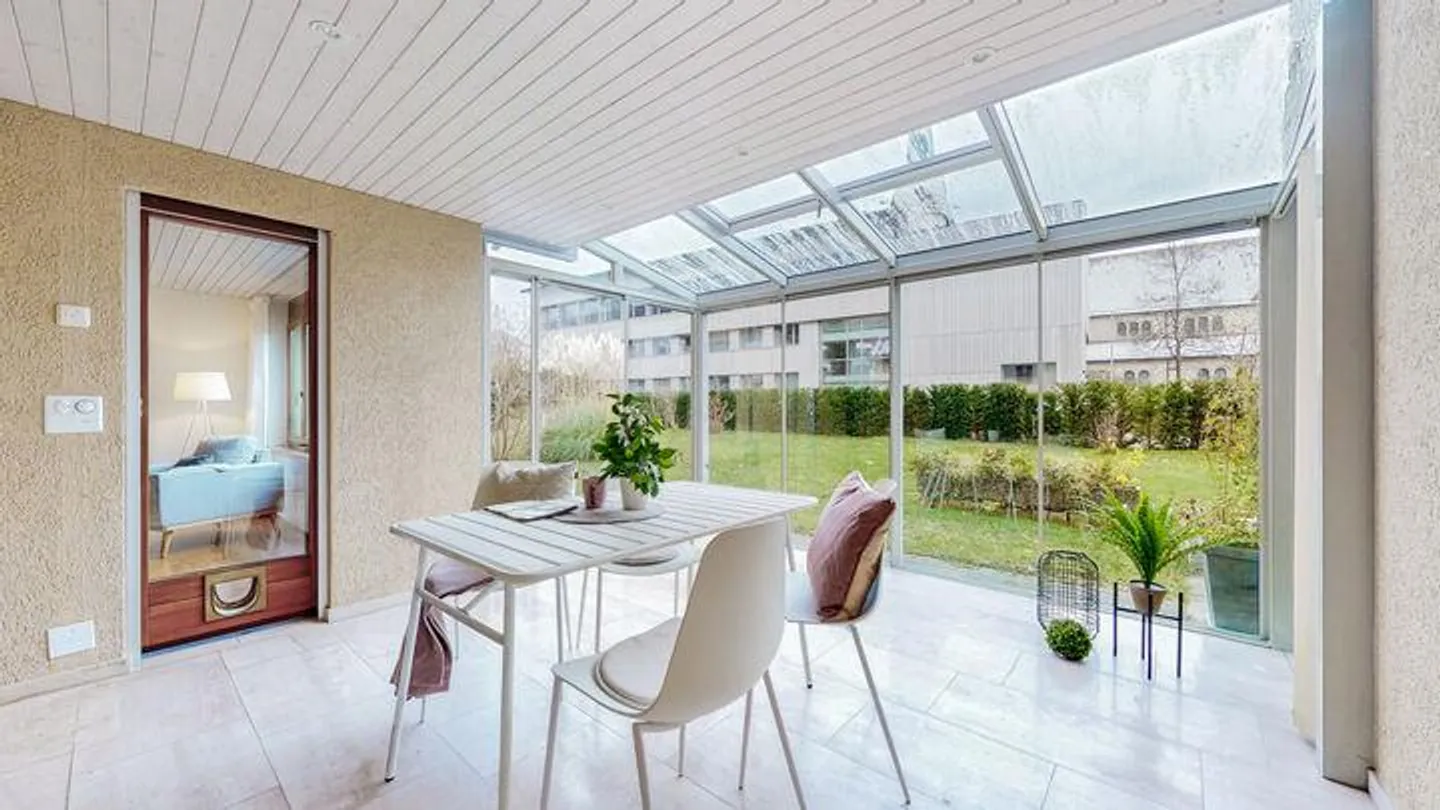 SPACIOUS CONDOMINIUM IN ATTRACTIVE WETTINGEN - Photo 7 of 8