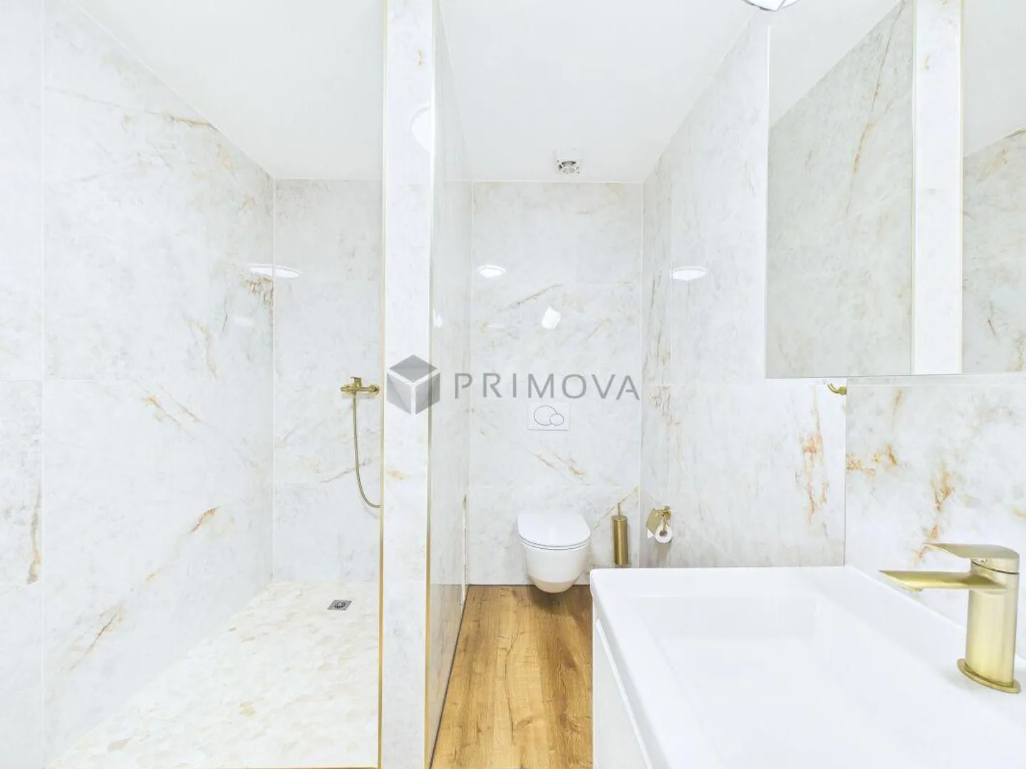 Maison de ville fraîchement rénovée avec espace jardin personnel ! - Photo 6 sur 15