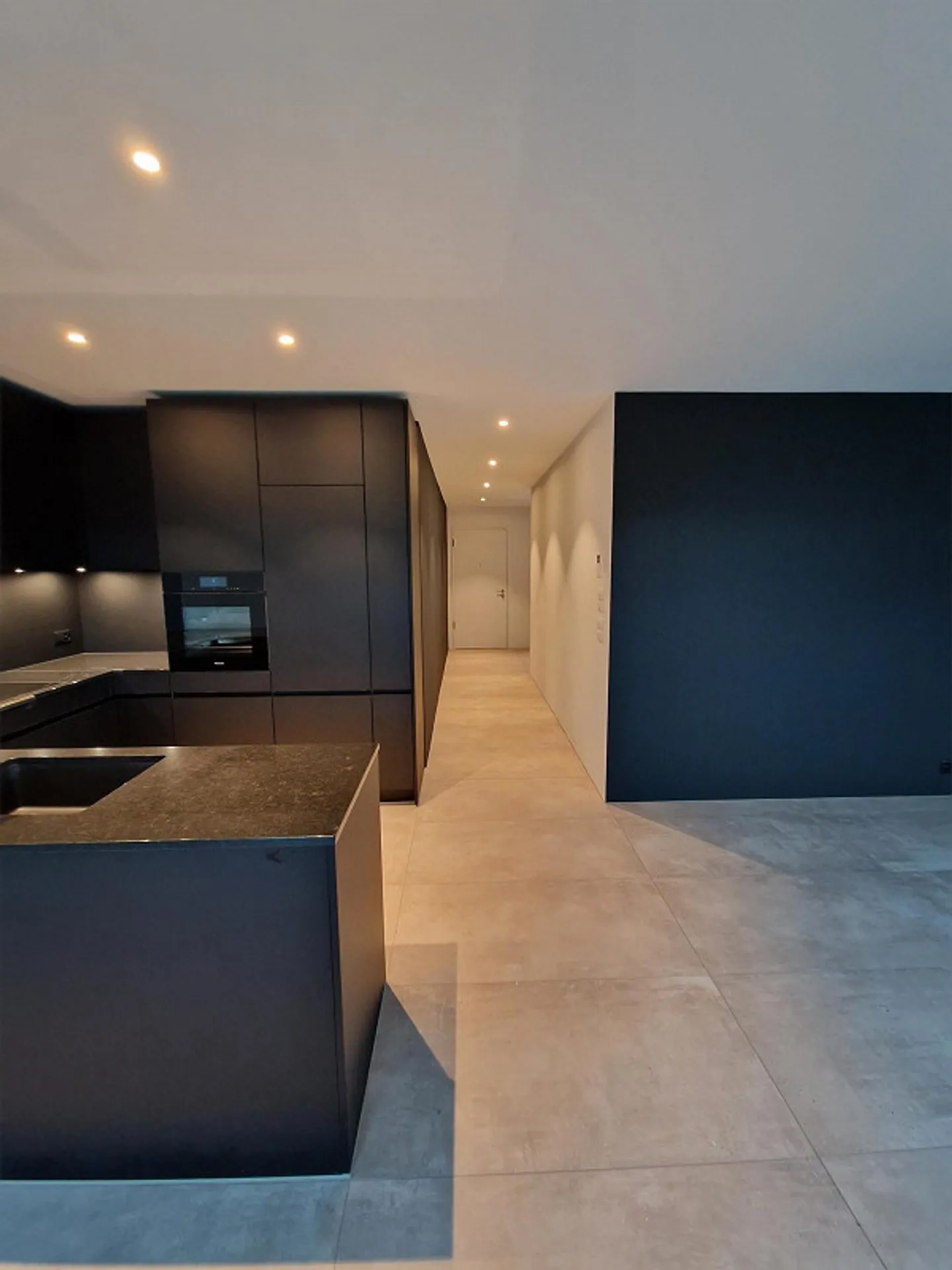 Location d'un spacieux appartement designer de 2,5 pièces dans le Rotkreuz-Risch fiscalement avantageux - Photo 2 sur 15
