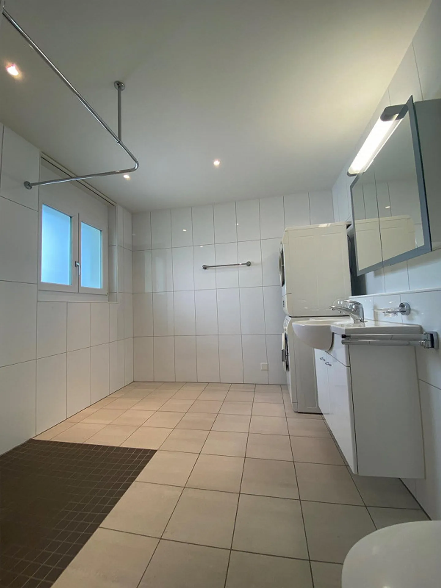 Appartamento 2.5 locali in posizione soleggiata - Foto 4 di 6