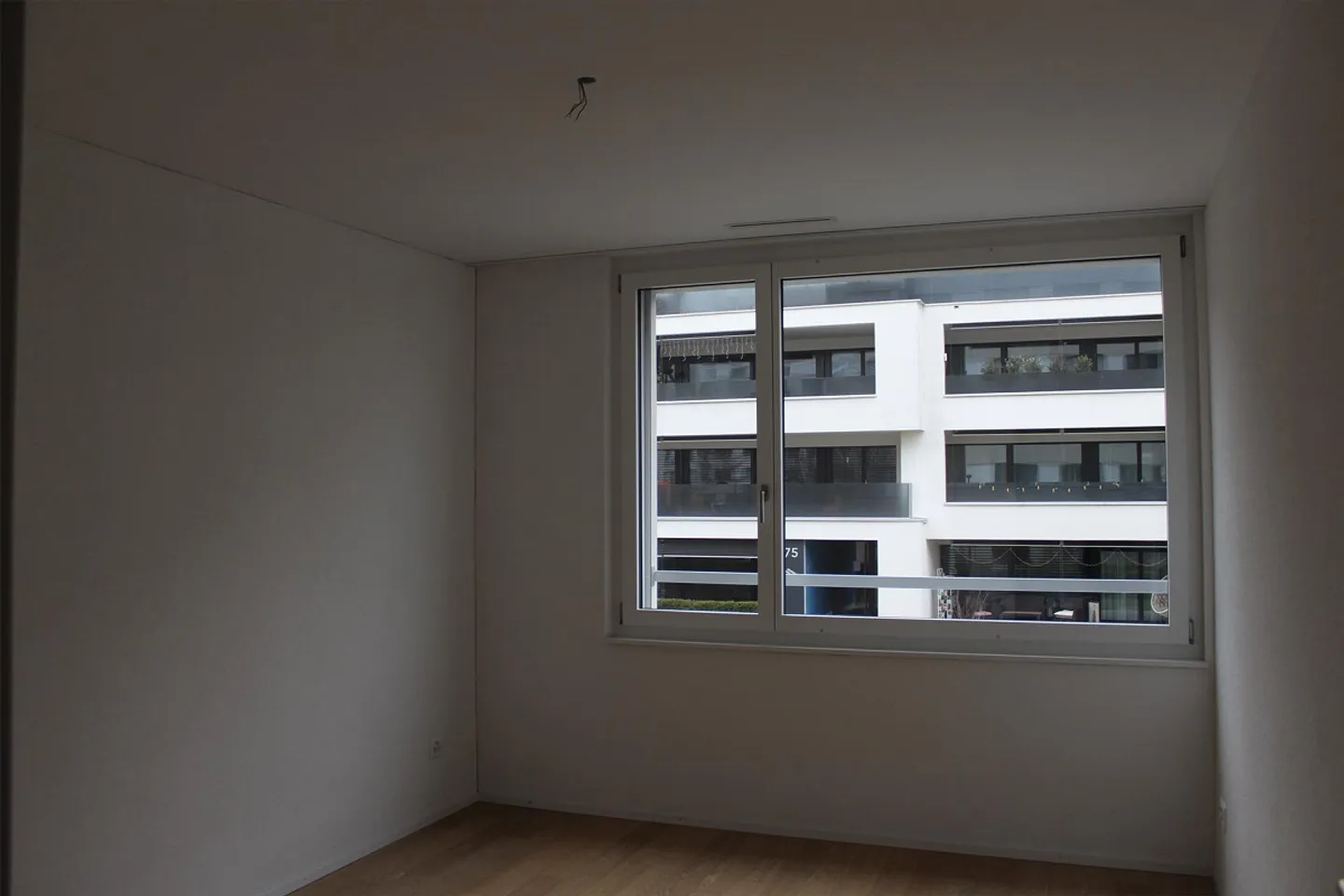 Appartement de 4,5 pièces au bord du lac dans un standard de propriété - Photo 11 sur 14
