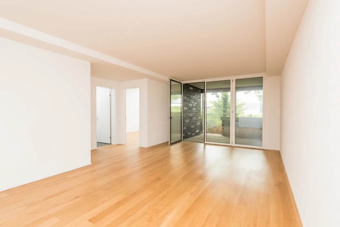 Attractive apartment near the city center - Photo 3 of 5
