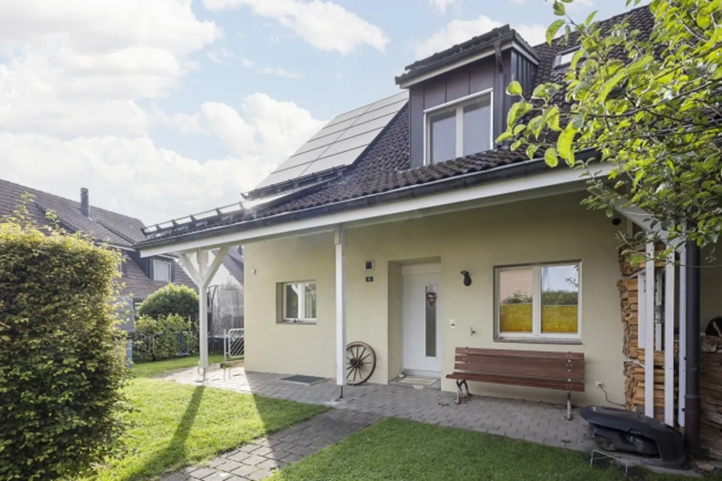 «Wunderschöne Familienoase an ruhiger Lage über dem Nebelmeer» - Foto 5 von 15