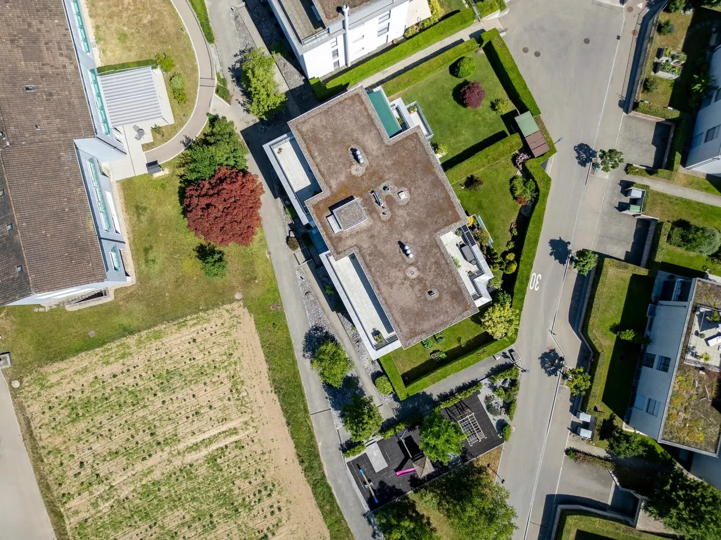 Appartamento luminoso e moderno di 3,5 locali vicino al lago Greifen - Foto 11 di 13