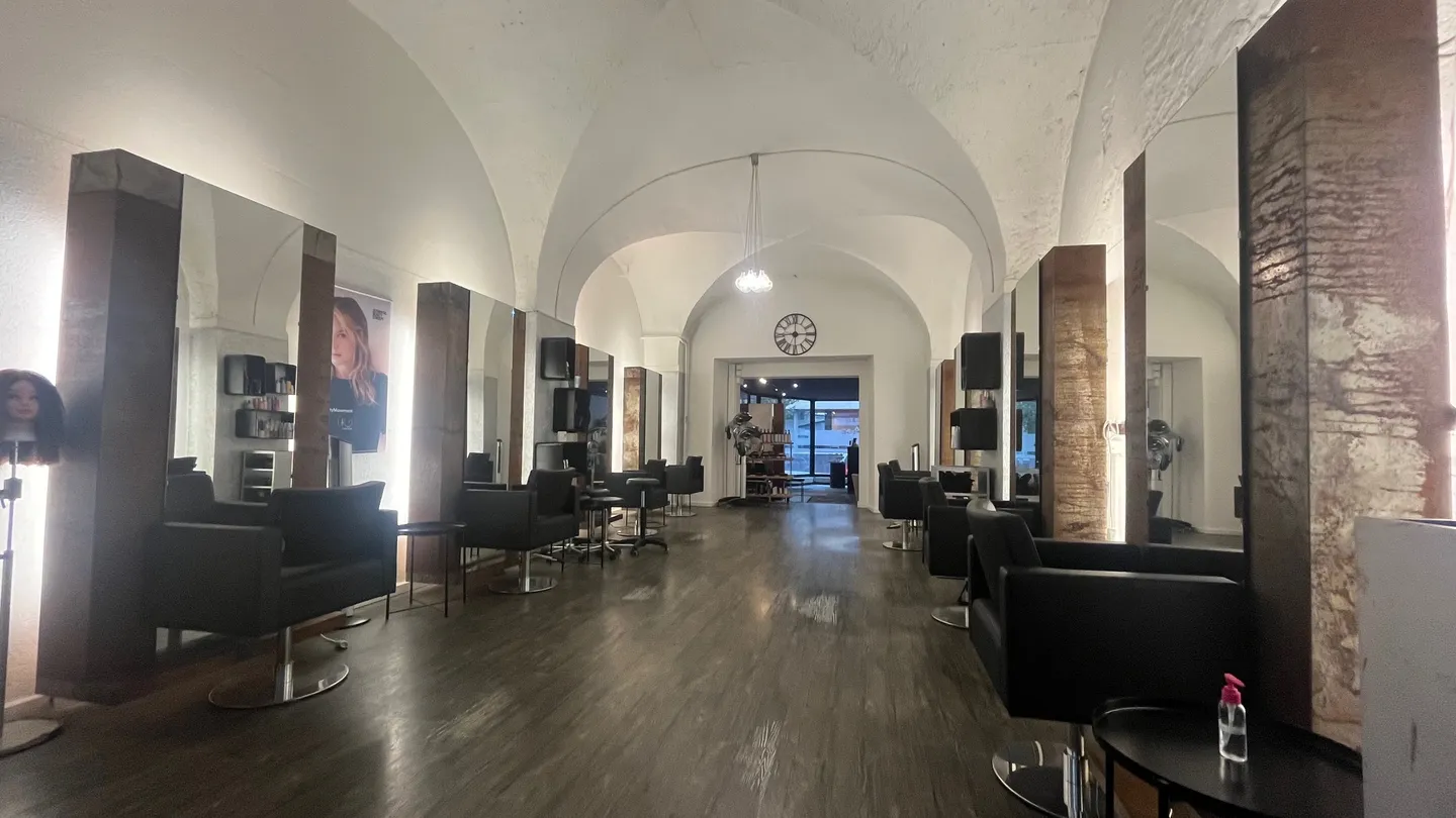 Spazio Commerciale a Bulle - Foto 2 di 3