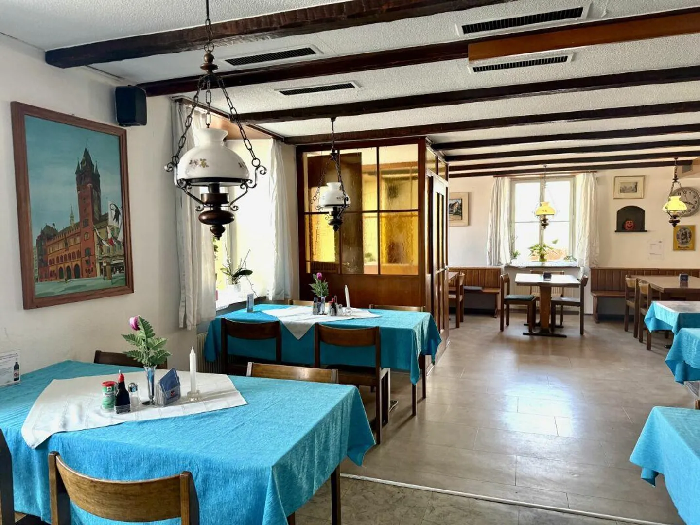Multi-family house with gastronomy share in a central location - Photo 2 of 10